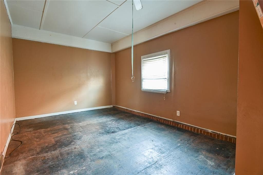 3 bedroom, 2 bathroom, 1,475 sq ft single family residence for sale at 2721 Kensington Place, Macon, GA 31211 — photo 3