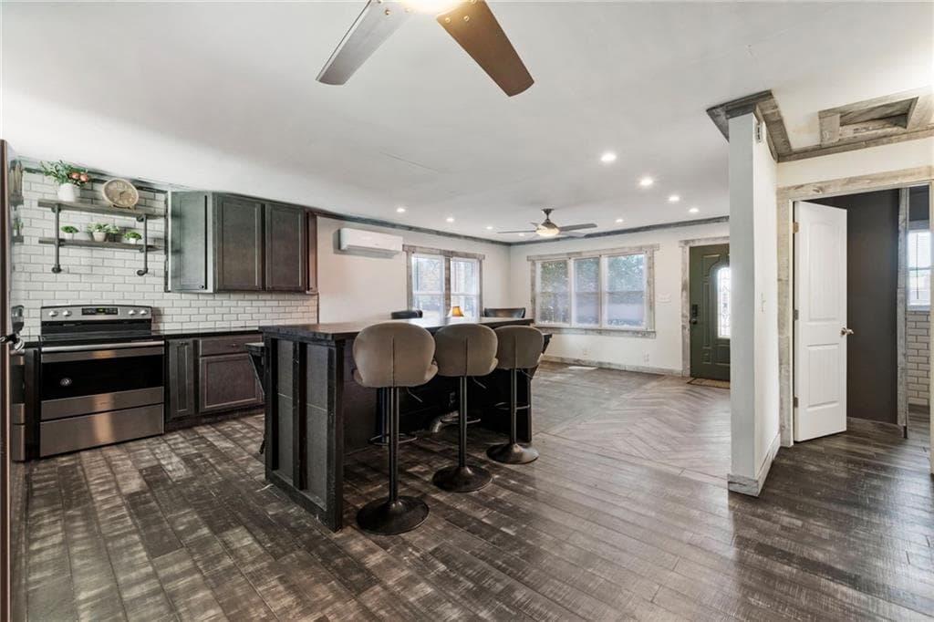 3 bedroom, 2 bathroom, 1,800 sq ft single family residence for sale at 5211 Oakdale Road, Smyrna, GA 30082 — photo 10