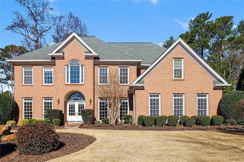 565 Abbeywood Drive, Roswell, GA 30075 — most recent listing photo