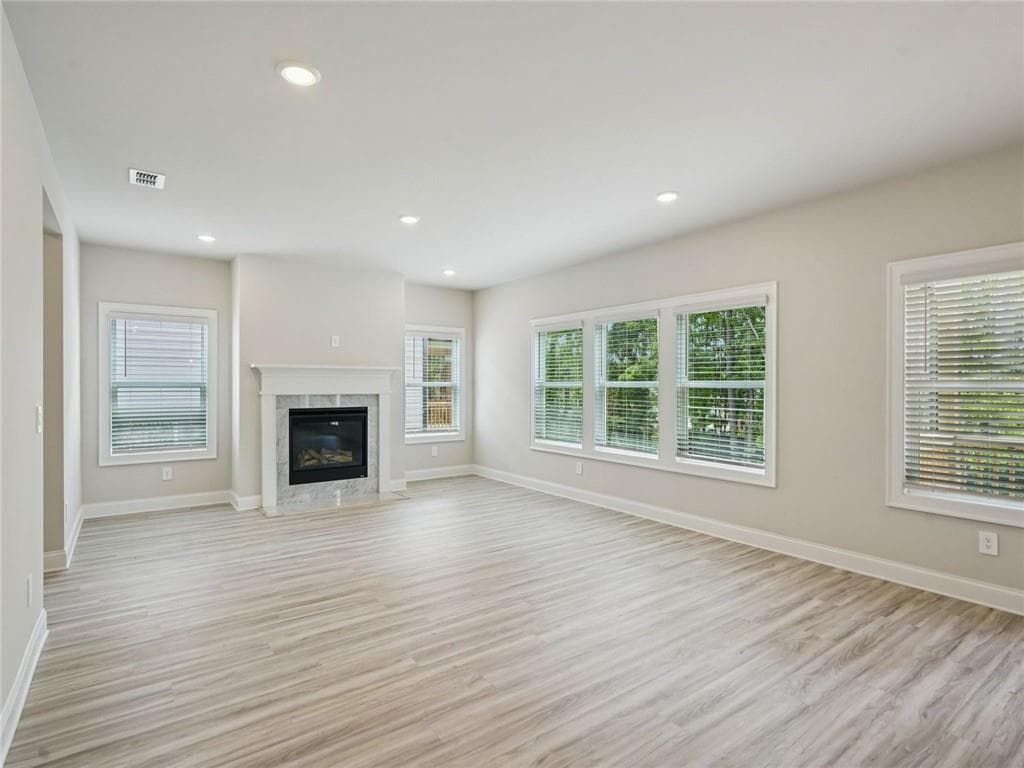 4 bedroom, 3 bathroom, 2,386 sq ft single family residence under contract at 141 Martin Spring Road, Lawrenceville, GA 30045 — photo 3