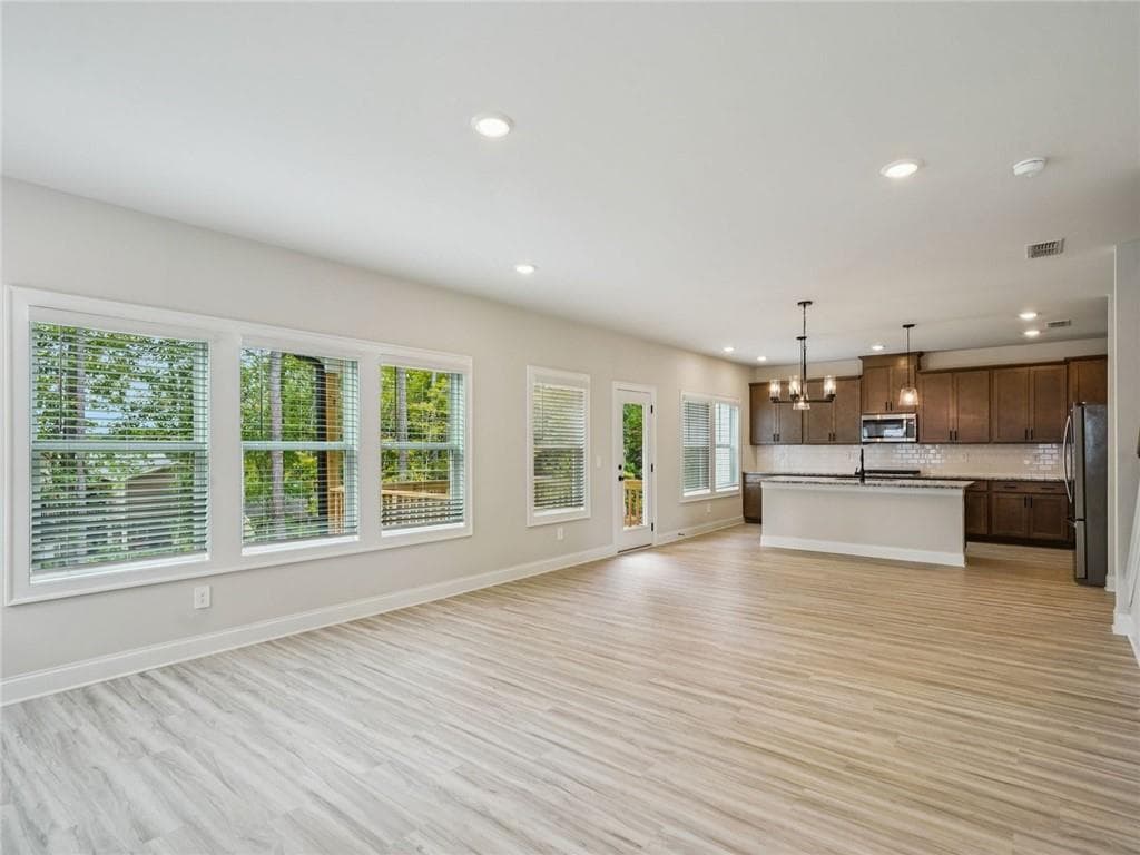 4 bedroom, 3 bathroom, 2,386 sq ft single family residence under contract at 141 Martin Spring Road, Lawrenceville, GA 30045 — photo 6