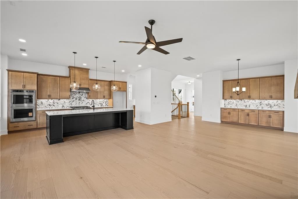 3 bedroom, 3 bathroom, 2,880 sq ft single family residence for sale at 1055 Winding Branch Drive, Canton, GA 30114 — photo 2