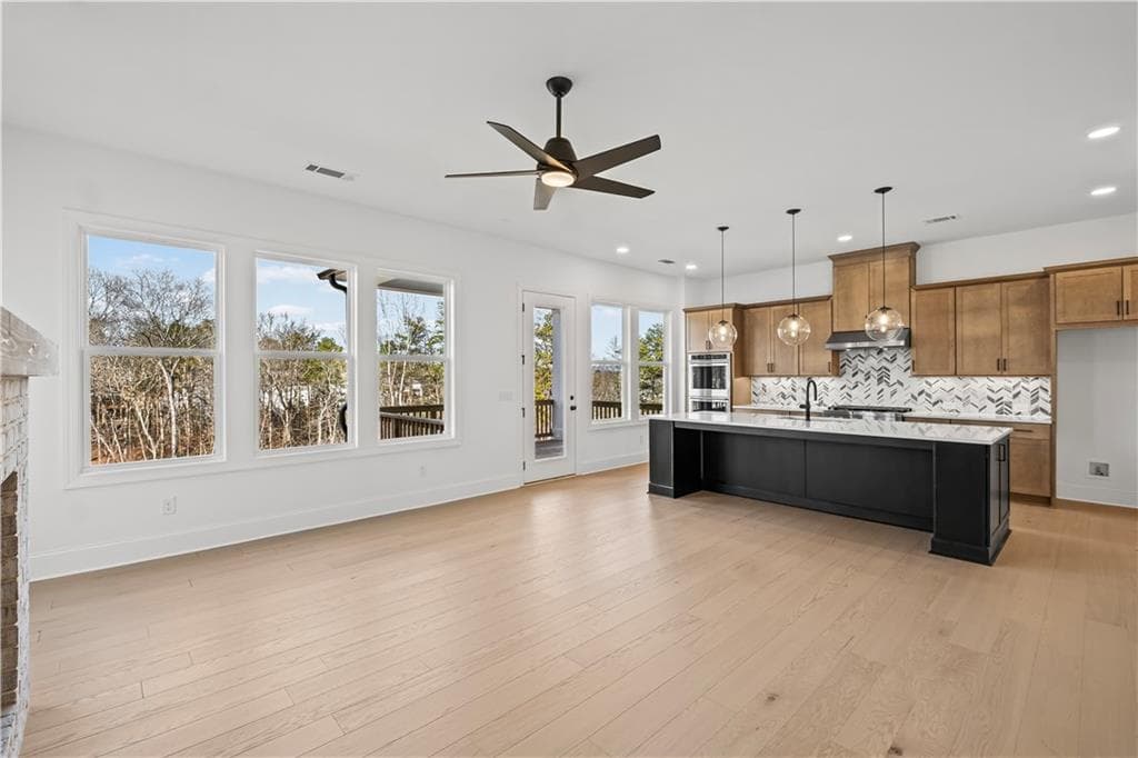3 bedroom, 3 bathroom, 2,880 sq ft single family residence for sale at 1055 Winding Branch Drive, Canton, GA 30114 — photo 10