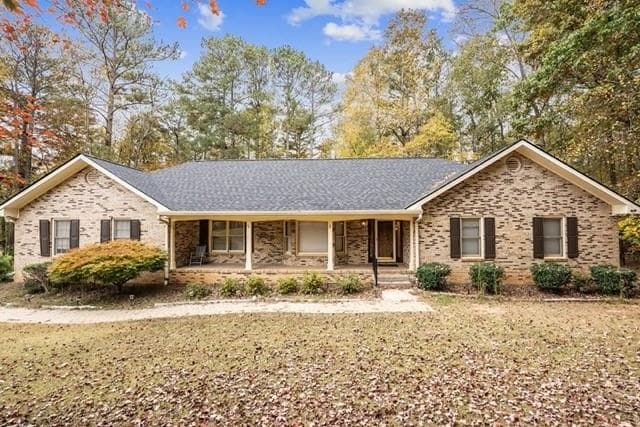 4 bedroom, 5 bathroom, 3,473 sq ft single family residence for rent at 200 Mary Lynn Lane, Fayetteville, GA 30214 for $5,800 a month