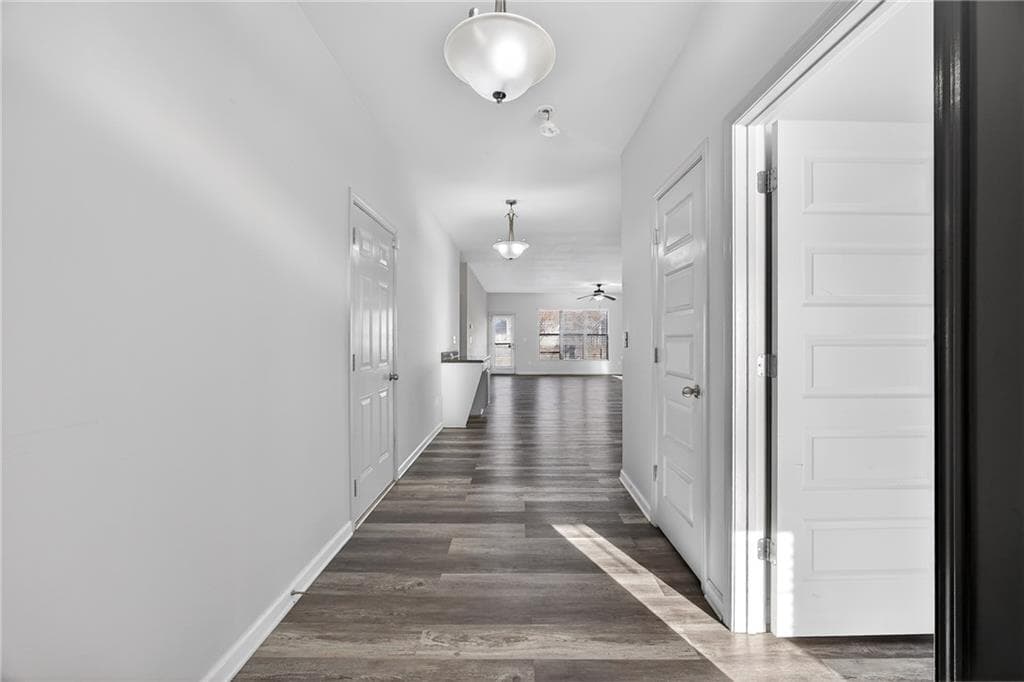 3 bedroom, 2 bathroom, 1,806 sq ft single family residence for sale at 853 Parkside Place Avenue, Mcdonough, GA 30253 — photo 3