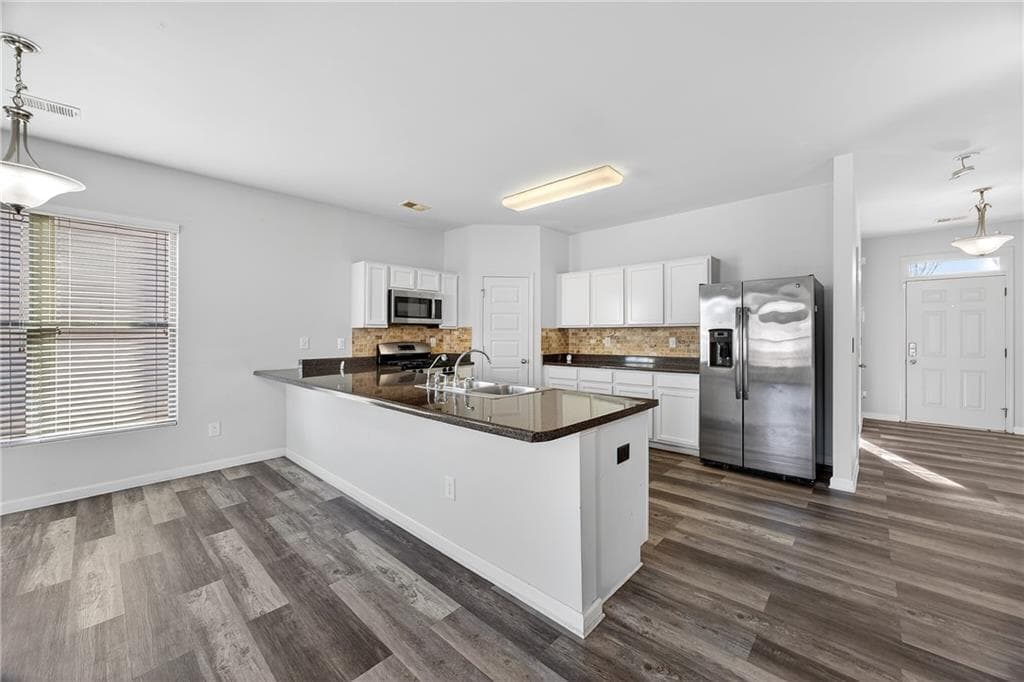 3 bedroom, 2 bathroom, 1,806 sq ft single family residence for sale at 853 Parkside Place Avenue, Mcdonough, GA 30253 — photo 9