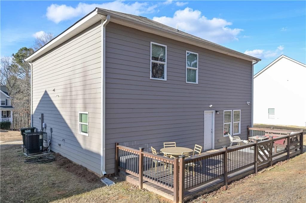 4 bedroom, 3 bathroom, 1,914 sq ft single family residence under contract at 294 Muskogee Drive, Dallas, GA 30132 — photo 8