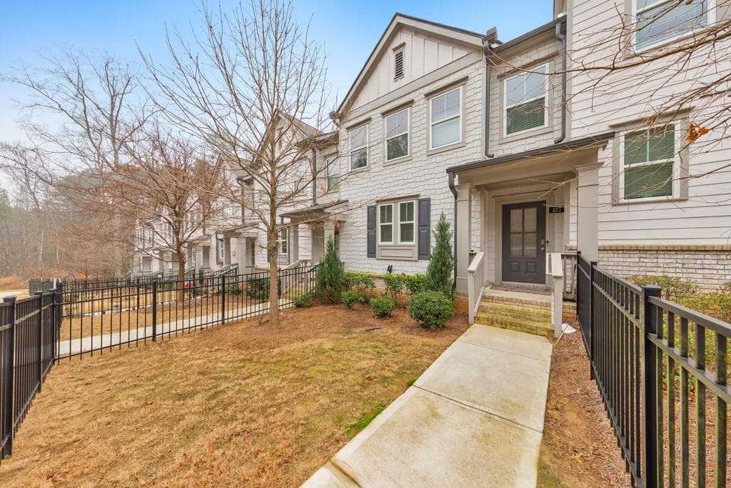 337 Vista Lane, Woodstock, GA 30189 — most recent listing photo