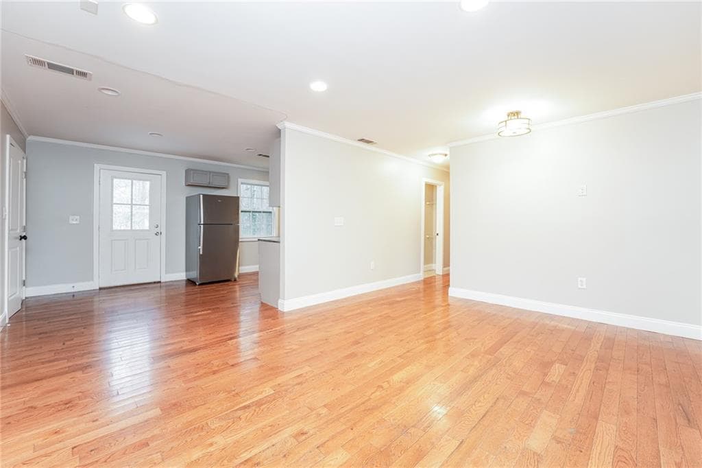 3 bedroom, 2 bathroom, 1,344 sq ft single family residence for sale at 528 Newlin Court, Lawrenceville, GA 30046 — photo 5