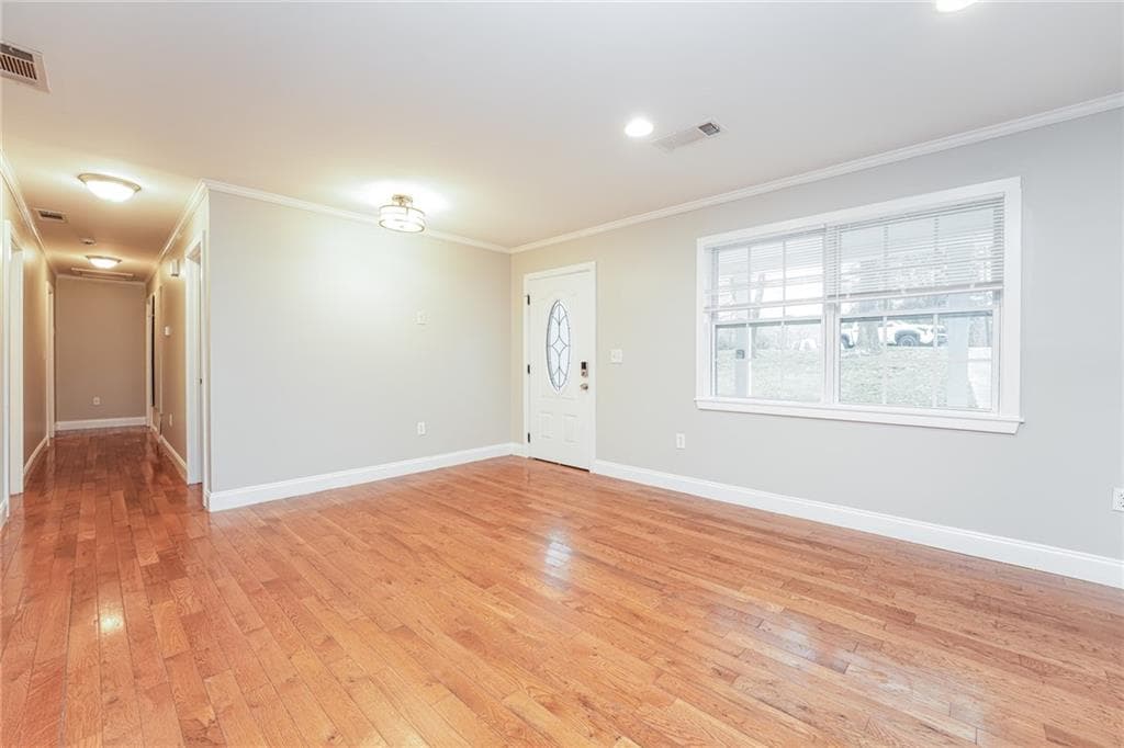 3 bedroom, 2 bathroom, 1,344 sq ft single family residence for sale at 528 Newlin Court, Lawrenceville, GA 30046 — photo 6