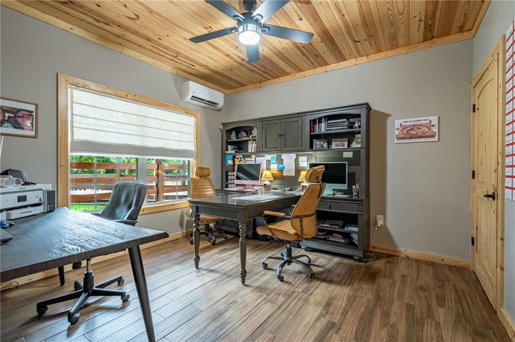 5 bedroom, 4 bathroom, 2,400 sq ft single family residence for sale at 286 County Road 28, Centre, AL 35960 — photo 10
