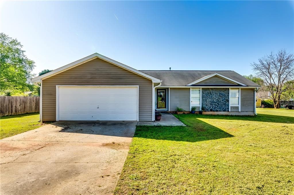 2582 Rosecommons Drive, Hampton, GA 30228 — most recent listing photo