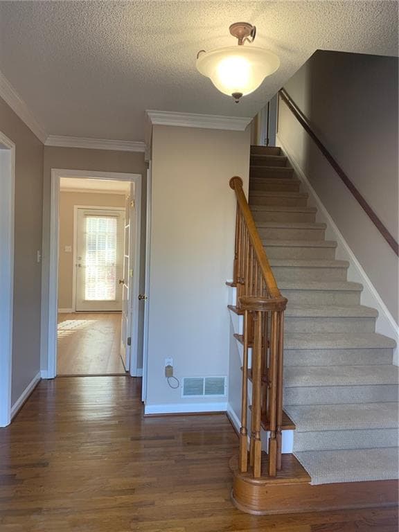 4 bedroom, 5 bathroom, 3,543 sq ft single family residence for sale at 240 W Huntington Road, Bogart, GA 30622 — photo 3