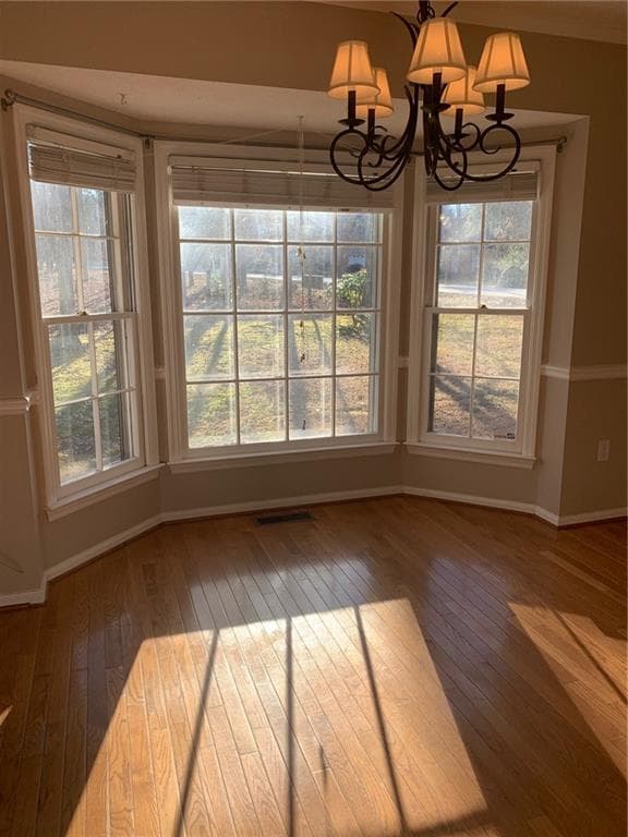 4 bedroom, 5 bathroom, 3,543 sq ft single family residence for sale at 240 W Huntington Road, Bogart, GA 30622 — photo 8