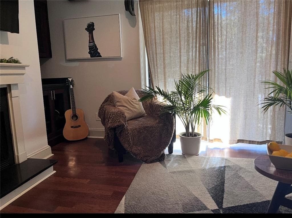 1 bedroom, 1 bathroom, 712 sq ft condominium for sale at 705 Cumberland Court, Smyrna, GA 30080 — photo 3