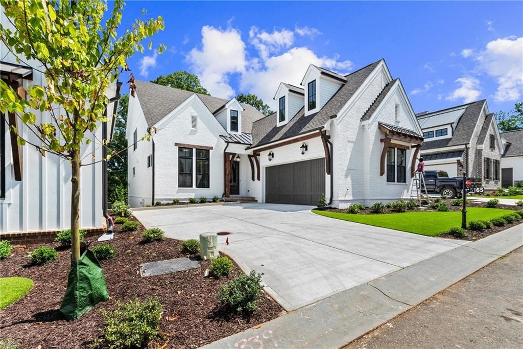 4 bedroom, 6 bathroom, 4,234 sq ft single family residence under contract at 5501 Broad River View, Peachtree Corners, GA 30092 — photo 2