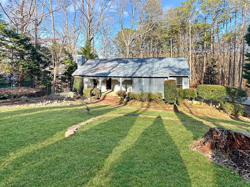 3 bedroom, 3 bathroom, 3,024 sq ft single family residence sold at 3753 Wyntuck Circle, Kennesaw, GA 30152