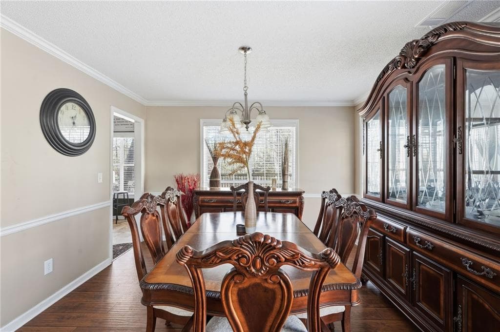 4 bedroom, 3 bathroom, 2,104 sq ft single family residence under contract at 355 Radcliffe Trace, Covington, GA 30016 — photo 5