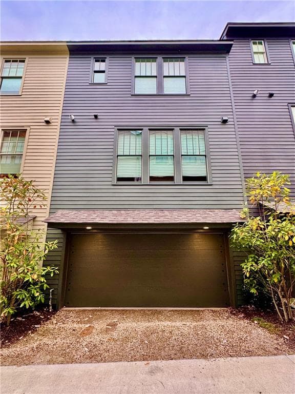 3 bedroom, 4 bathroom, 2,542 sq ft townhouse for sale at 676 Hank Aaron Drive, Atlanta, GA 30315 — photo 2