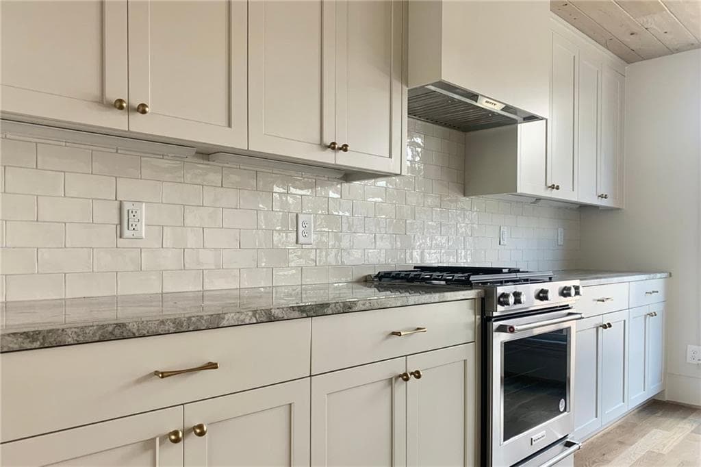 3 bedroom, 4 bathroom, 2,542 sq ft townhouse for sale at 676 Hank Aaron Drive, Atlanta, GA 30315 — photo 7