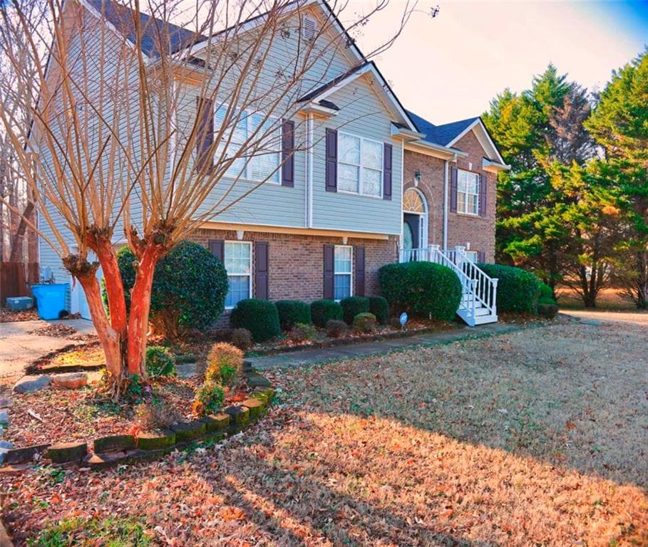 4 bedroom, 3 bathroom, 1,533 sq ft single family residence for sale at 20 Hollow Court, Covington, GA 30016 — photo 3