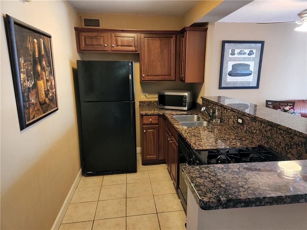 2 bedroom, 1 bathroom, 992 sq ft condominium for rent at 620 Peachtree Street 1011, Atlanta, GA 30308 for $1,795 a month — photo 4