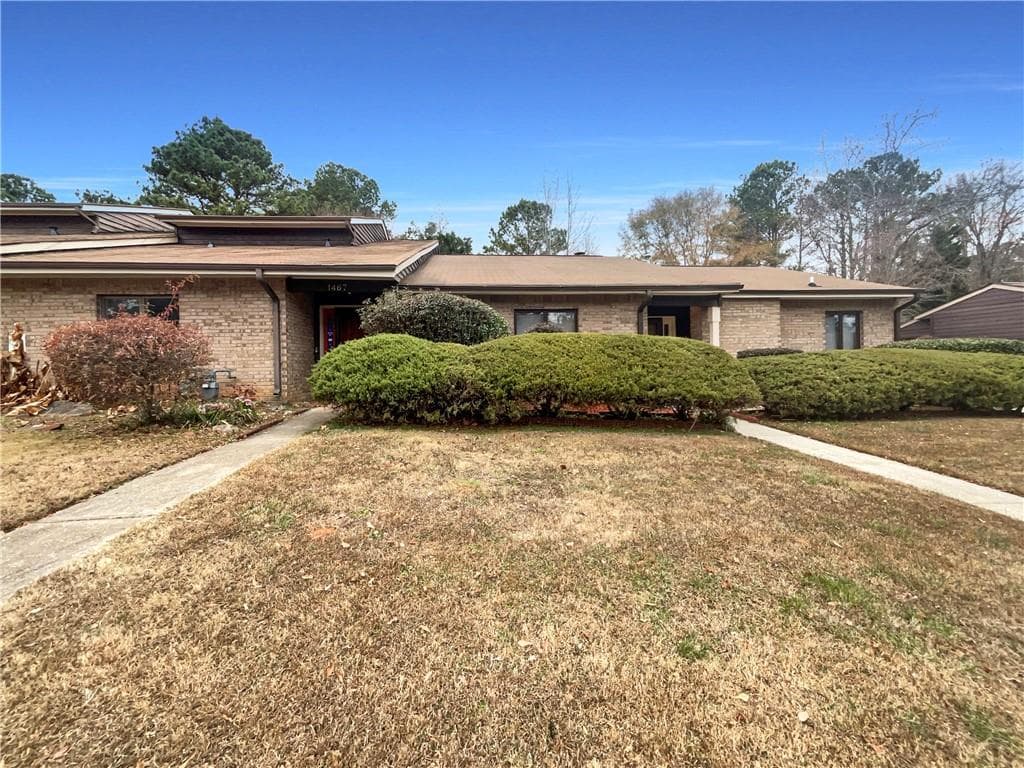 1467 Stoneleigh Circle, Stone Mountain, GA 30088 — most recent listing photo