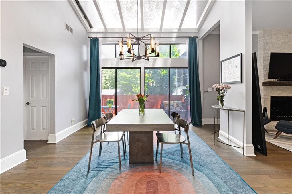 2 bedroom, 3 bathroom, 1,723 sq ft townhouse sold at 892 Piedmont Avenue D, Atlanta, GA 30309