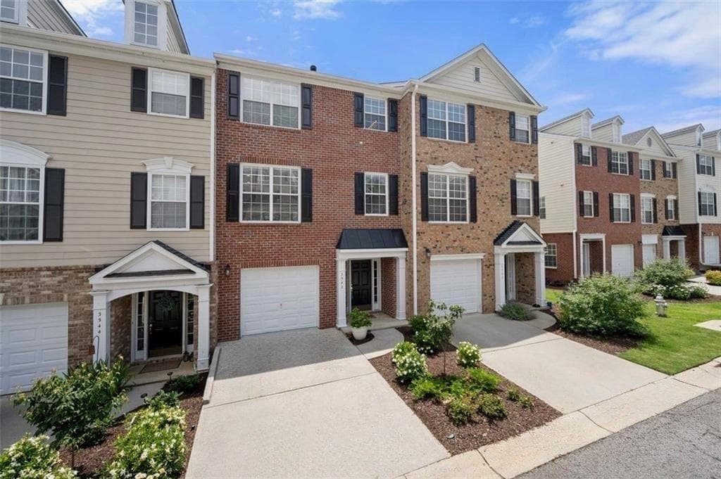 3542 Chattahoochee Summit Lane, Atlanta, GA 30339 — most recent listing photo