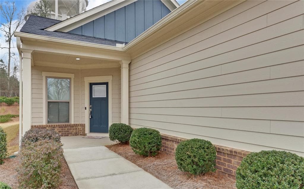 2 bedroom, 2 bathroom, 1,509 sq ft single family residence for sale at 5989 Rollingwood Way, Hoschton, GA 30548 — photo 2