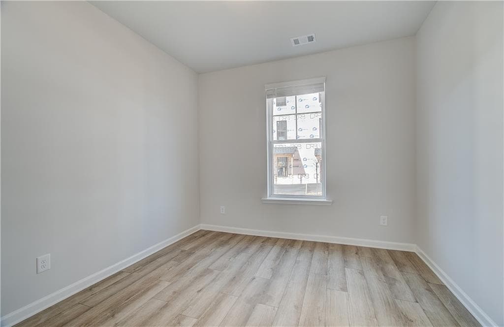 3 bedroom, 4 bathroom, 1,897 sq ft townhouse under contract at 629 Marimba Pike, Mcdonough, GA 30253 — photo 6
