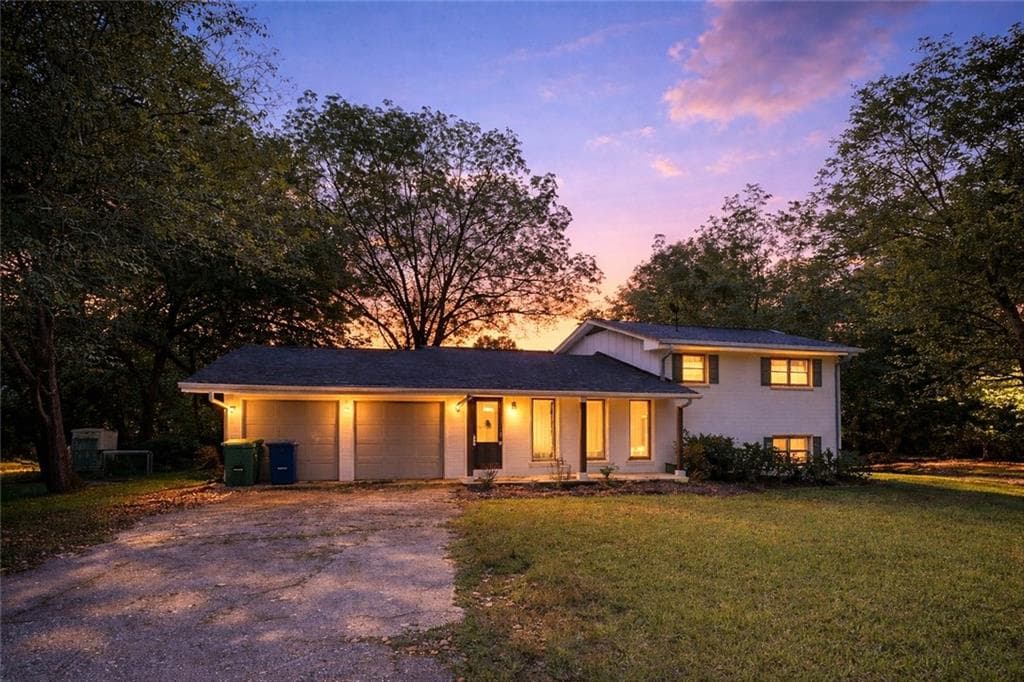 4 bedroom, 3 bathroom, 1,846 sq ft single family residence for sale at 2761 Zane Grey Drive, Atlanta, GA 30316 — photo 1 of 38