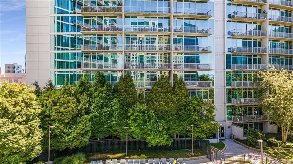 950 W Peachtree Street 802, Atlanta, GA 30309 — most recent listing photo