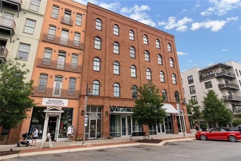1 bedroom, 1 bathroom, 955 sq ft condominium sold at 360 Chambers Street 155, Woodstock, GA 30188