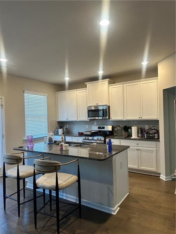 4 bedroom, 3 bathroom single family residence for rent at 7226 Gladstone Circle, Lithonia, GA 30038 for $2,600 a month — photo 4