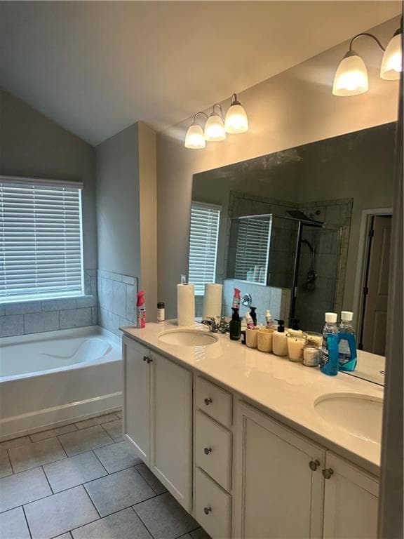 4 bedroom, 3 bathroom single family residence for rent at 7226 Gladstone Circle, Lithonia, GA 30038 for $2,600 a month — photo 10