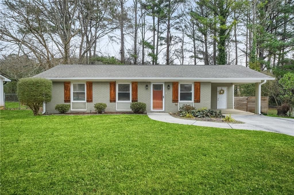 3 bedroom, 2 bathroom, 1,270 sq ft single family residence for sale at 3048 Cottonwood Drive, Atlanta, GA 30316