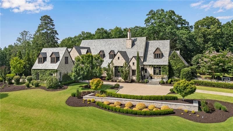 6 bedroom, 10 bathroom, 9,952 sq ft single family residence for sale at 560 Lost River Bend, Milton, GA 30004