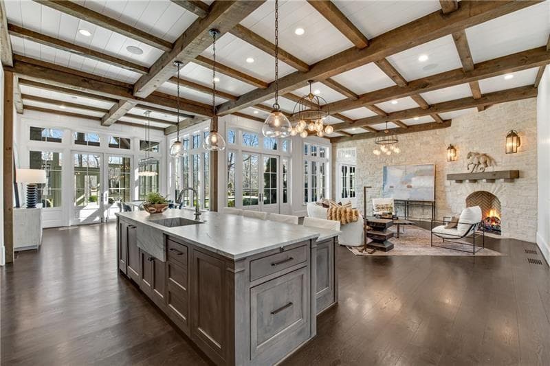 6 bedroom, 10 bathroom, 9,952 sq ft single family residence for sale at 560 Lost River Bend, Milton, GA 30004 — photo 5