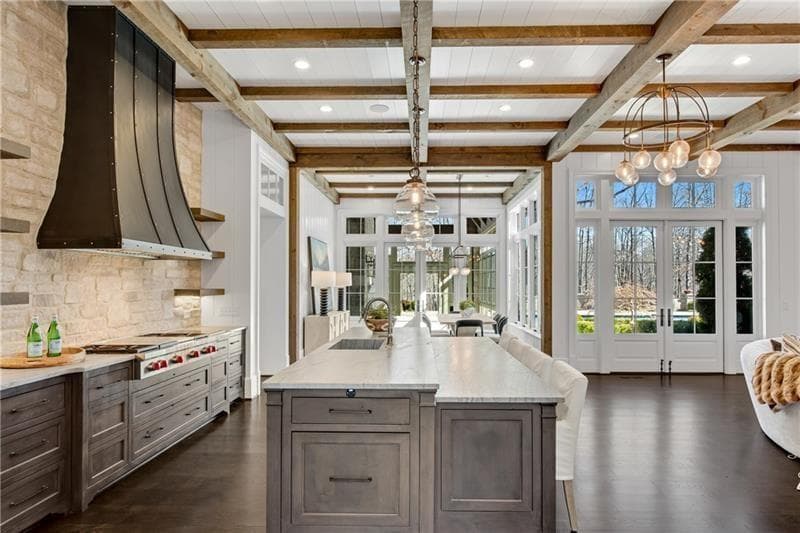6 bedroom, 10 bathroom, 9,952 sq ft single family residence for sale at 560 Lost River Bend, Milton, GA 30004 — photo 9