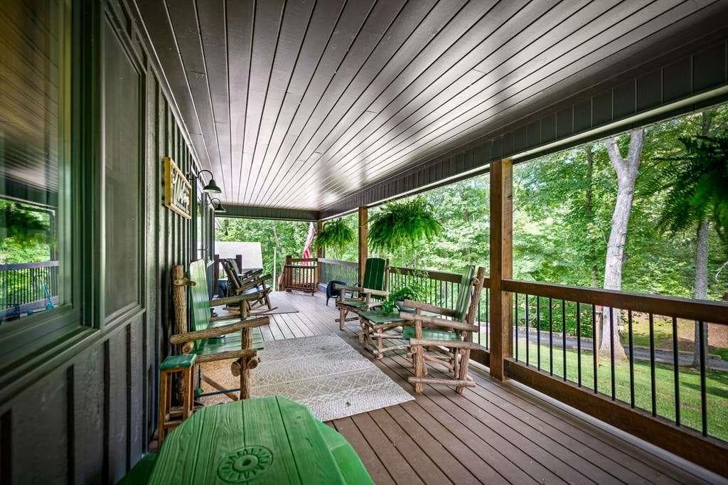 6 bedroom, 4 bathroom, 5,600 sq ft single family residence under contract at 178 Arp Road, Mineral Bluff, GA 30559 — photo 7