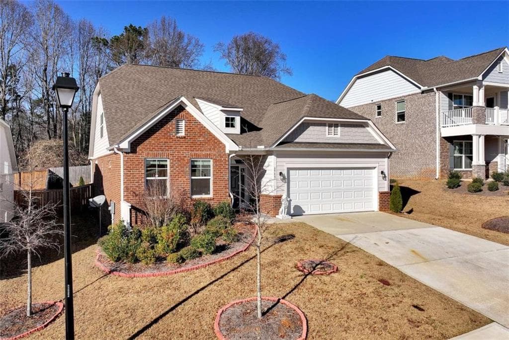 5 bedroom, 3 bathroom, 3,070 sq ft single family residence for rent at 6968 Manchester Drive, Flowery Branch, GA 30542 for $3,000 a month — photo 3