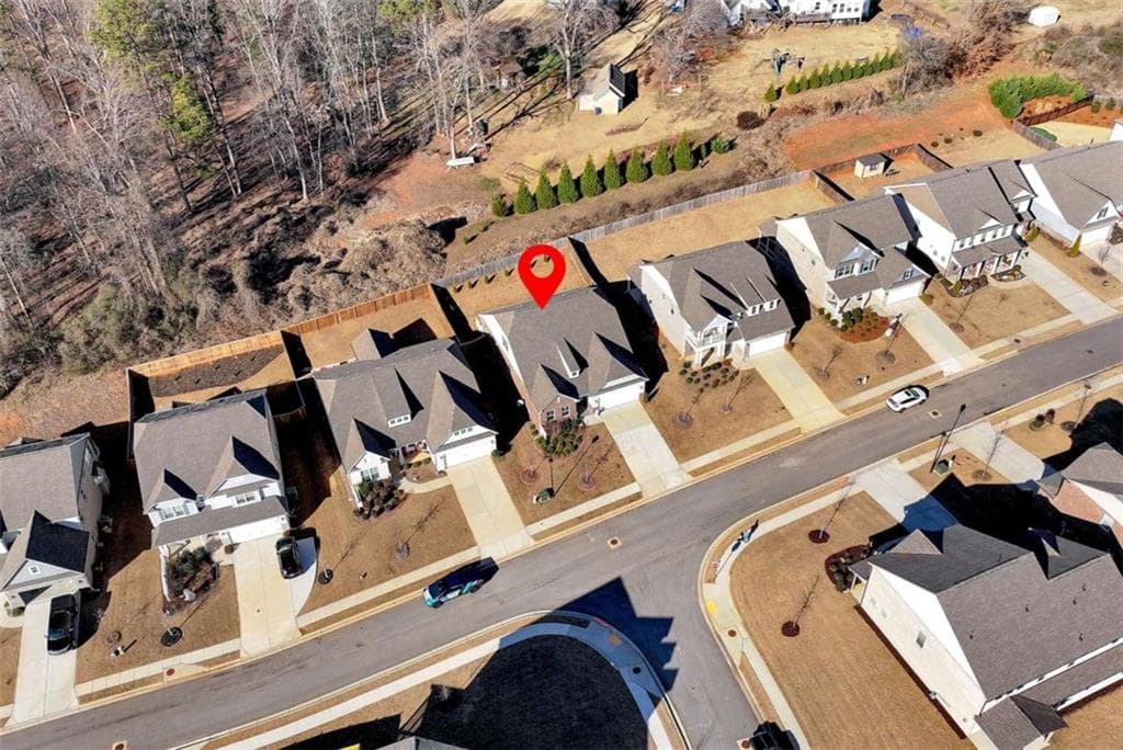 5 bedroom, 3 bathroom, 3,070 sq ft single family residence for rent at 6968 Manchester Drive, Flowery Branch, GA 30542 for $3,000 a month — photo 4