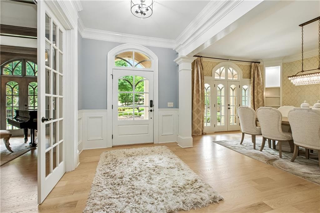 7 bedroom, 8 bathroom, 8,520 sq ft single family residence for sale at 6225 Random Winds Bluff, Gainesville, GA 30506 — photo 7