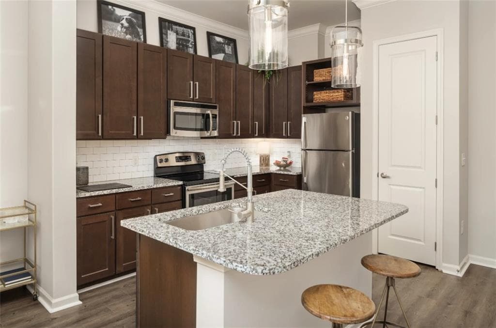 1 bedroom, 1 bathroom, 704 sq ft apartment for rent at 306 Ardmore Circle C125, Atlanta, GA 30309 for $1,767 a month — photo 2