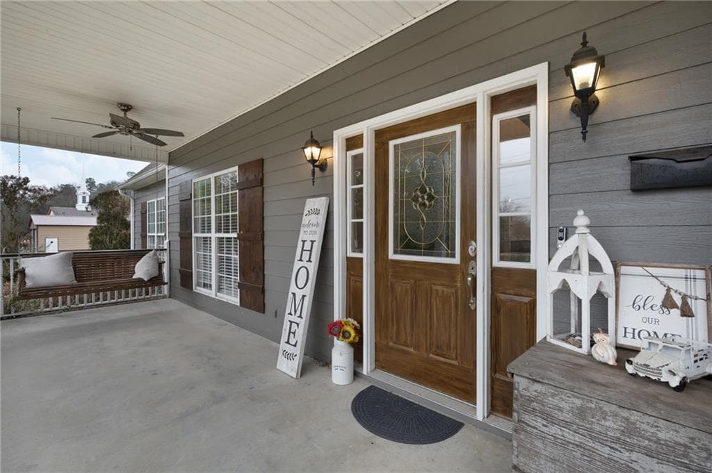 5 bedroom, 4 bathroom, 3,214 sq ft single family residence under contract at 425 McDaniel Station Road, Calhoun, GA 30701 — photo 4