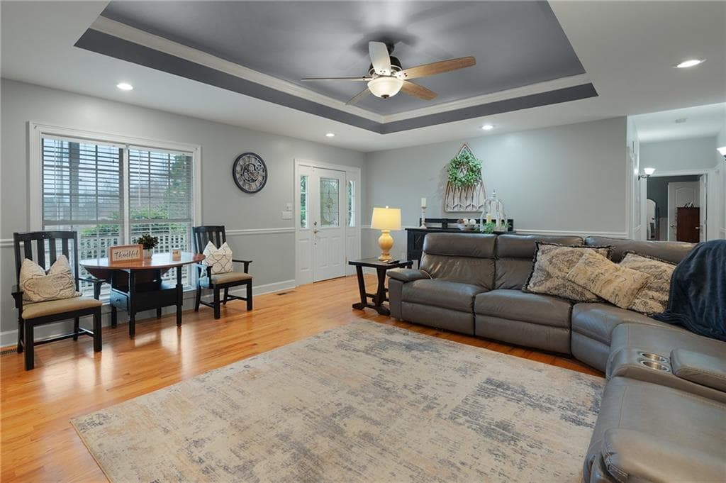 5 bedroom, 4 bathroom, 3,214 sq ft single family residence under contract at 425 McDaniel Station Road, Calhoun, GA 30701 — photo 7
