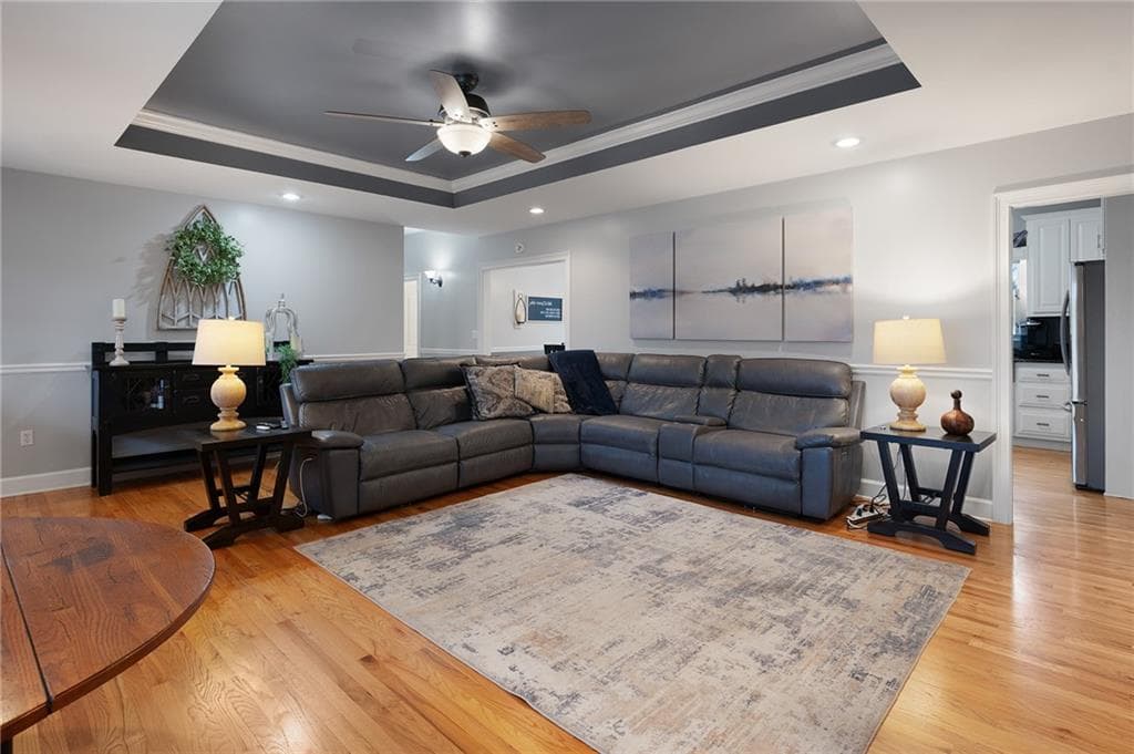 5 bedroom, 4 bathroom, 3,214 sq ft single family residence under contract at 425 McDaniel Station Road, Calhoun, GA 30701 — photo 8