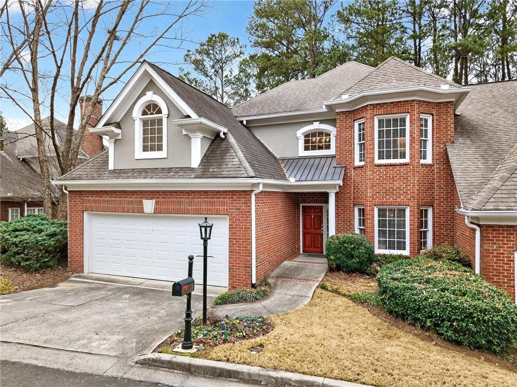 4 bedroom, 4 bathroom, 3,052 sq ft townhouse sold at 201 Crossing Valley Lane, Atlanta, GA 30339