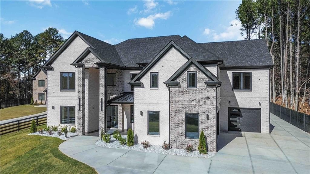 5 bedroom, 7 bathroom, 6,800 sq ft single family residence sold at 828 Braselton Highway, Lawrenceville, GA 30043